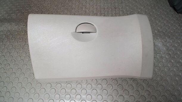 Foto: HANDSCHUHFACH eines Renault Twingo 1.2 16V