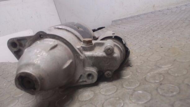 Foto: ANLASSER / STARTER eines Toyota Starlet P6
