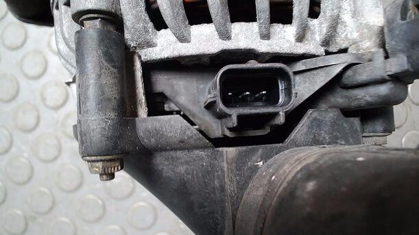Foto: LICHTMASCHINE eines Ford Mondeo 2.0 Turnier TDDI