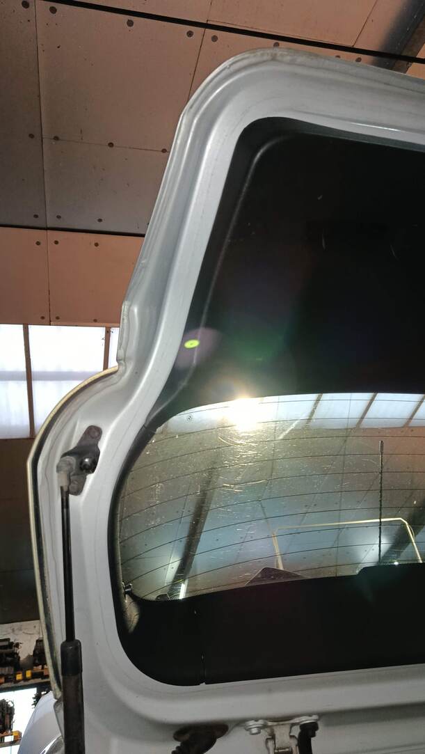 Foto: HECKKLAPPE / HECKDECKEL ( 4/5 TÜRER ) eines BMW 116i