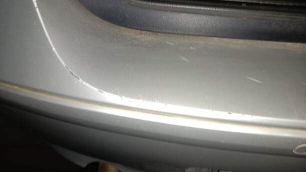 Foto: STOSSFÄNGER / STOßSTANGE HINTEN eines BMW 116i