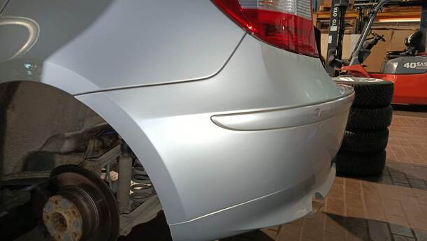 Foto: STOSSFÄNGER / STOßSTANGE HINTEN eines BMW 116i