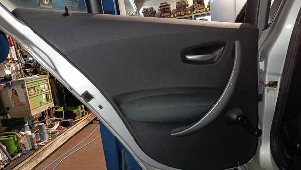 Foto: TÜR HINTEN LINKS eines BMW 116i