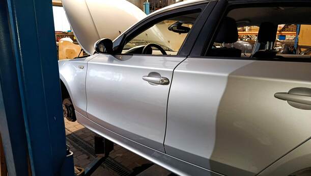 Foto: TÜR VORNE LINKS eines BMW 116i