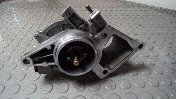 Foto: VAKUUMPUMPE eines Ford Mondeo 2.0 Turnier TDDI