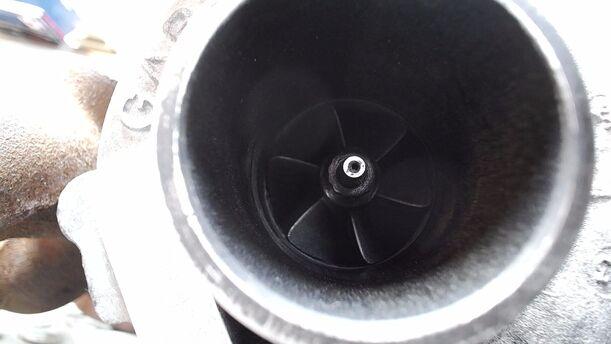 Foto: TURBOLADER eines Ford Mondeo 2.0 Turnier TDDI