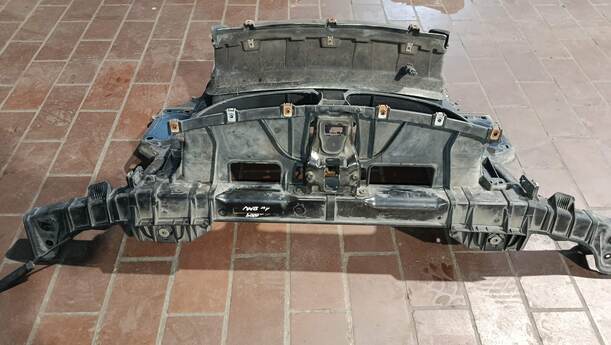 Foto: FRONTBLECH / SCHLOSSTRÄGER eines BMW 116i