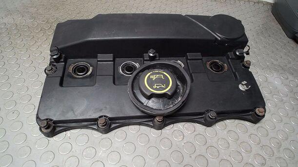 Foto: VENTILDECKEL ( SDBA ) eines Ford Mondeo 2.0 Turnier TDDI