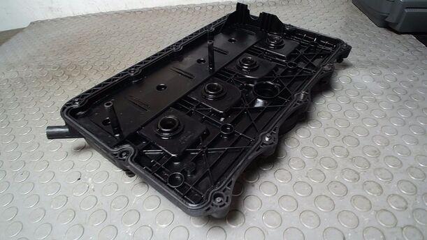 Foto: VENTILDECKEL ( SDBA ) eines Ford Mondeo 2.0 Turnier TDDI