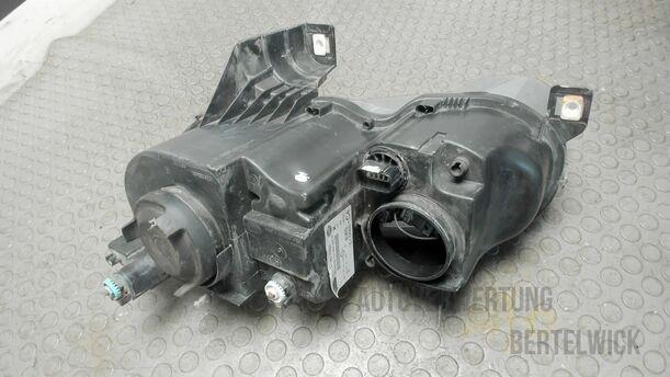 Foto: SCHEINWERFER RECHTS eines Rover 75 Tourer 2.0 CDTi CLX