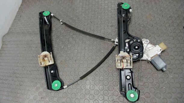 Foto: FENSTERHEBER VORNE RECHTS ELEKTRISCH eines BMW 116i CLX