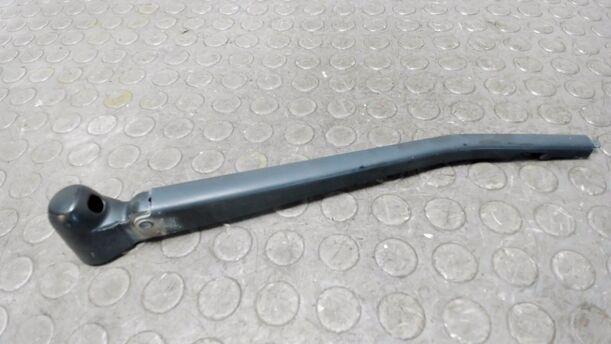 Foto: SCHEIBENWISCHERARM HINTEN eines BMW 116i CLX