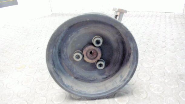 Foto: SERVOPUMPE / LENKGETRIEBEPUMPE eines VW Golf 1.4 CLX