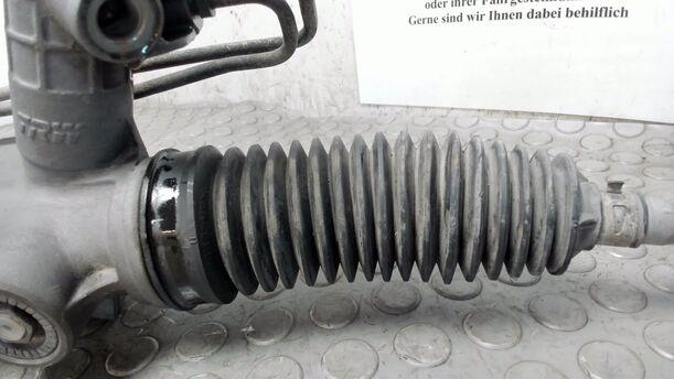 Foto: SERVOLENKUNG / LENKGETRIEBE eines BMW 116i CLX