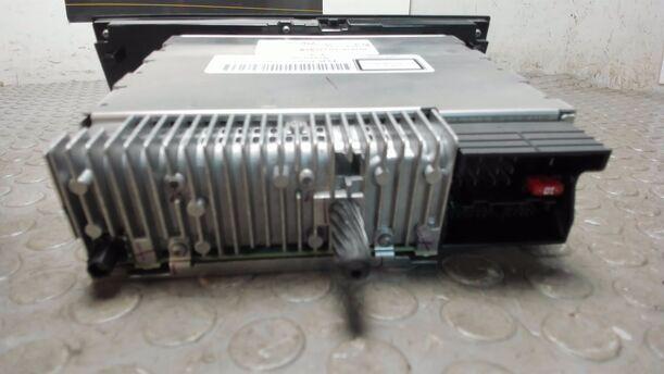 Foto: RADIO / BUSINESS CD eines BMW 116i CLX