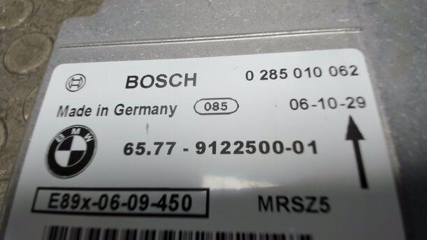 Foto: AIRBAGSTEUERGERÄT eines BMW 116i SX