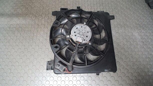Foto: ELEKTROLÜFTER eines Opel Zafira 2.2 Automatik SX