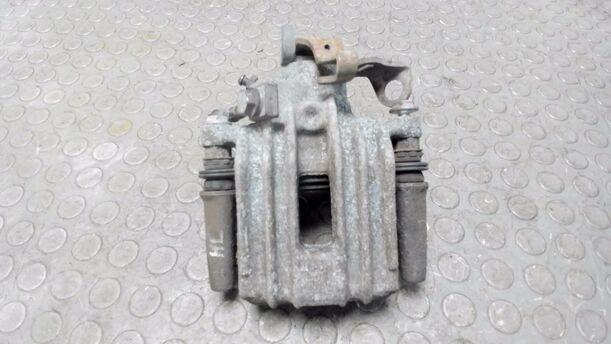Foto: BREMSSATTEL HINTEN LINKS eines VW Golf 1.4 SX