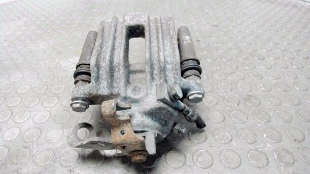 Foto: BREMSSATTEL HINTEN LINKS eines VW Golf 1.4 SX