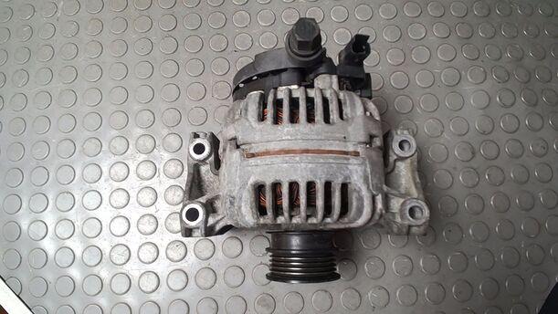 Foto: LICHTMASCHINE ( 100 A ) eines Opel Zafira 2.2 Automatik