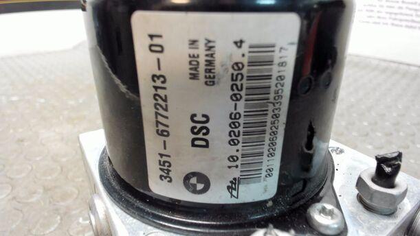 Foto: HAUPTBREMSAGGREGAT ABS / DSC eines BMW 116i