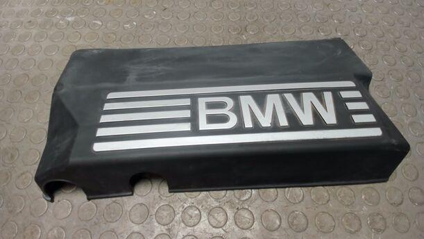 Foto: MOTORABDECKUNG / VERSCHALUNG OBEN eines BMW 116i