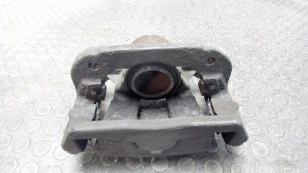 Foto: BREMSSATTEL VORNE LINKS eines BMW 116i XLi