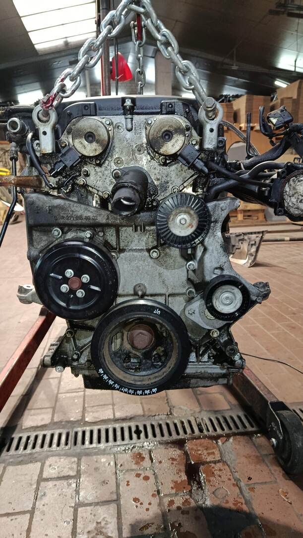Foto: MOTOR ( 271946 ) eines Mercedes-Benz C 180 T Kompressor XL