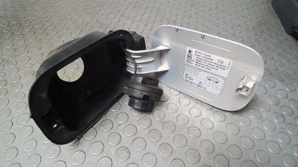 Foto: TANKKLAPPE/ TANKDECKEL ( VARIANT ) eines VW Golf Variant 1.4 TSI XL
