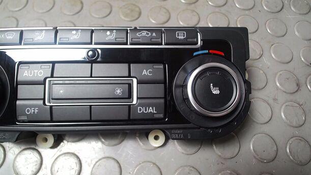 Foto: HEIZUNGSBETÄTIGUNG eines VW Golf Variant 1.4 TSI XL