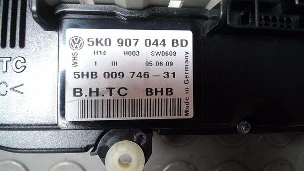 Foto: HEIZUNGSBETÄTIGUNG eines VW Golf Variant 1.4 TSI XL