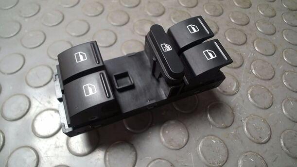 Foto: FENSTERHEBERSCHALTER eines VW Golf Variant 1.4 TSI XL