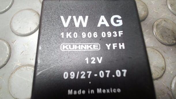 Foto: STEUERGERÄT KRAFTSTOFFPUMPE/ KRAFTSTOFFMODUL eines VW Golf Variant 1.4 TSI XL