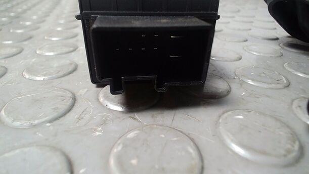 Foto: STEUERGERÄT KRAFTSTOFFPUMPE/ KRAFTSTOFFMODUL eines VW Golf Variant 1.4 TSI XL