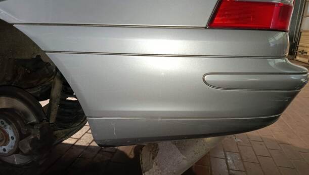 Foto: STOSSFÄNGER / STOßSTANGE HINTEN eines Mercedes-Benz C 180 T Kompressor XL