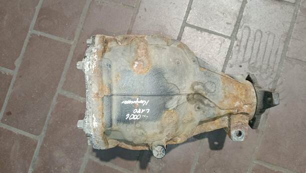 Foto: DIFFERENTIAL / HINTERACHSGETRIEBE eines Mercedes-Benz C 180 T Kompressor XL