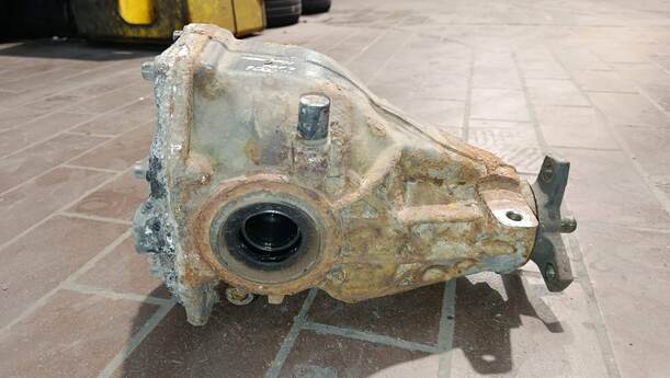 Foto: DIFFERENTIAL / HINTERACHSGETRIEBE eines Mercedes-Benz C 180 T Kompressor XL