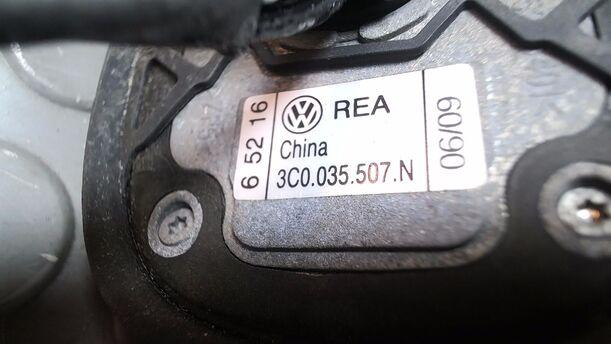 Foto: DACHANTENNE eines VW Golf Variant 1.4 TSI GLX