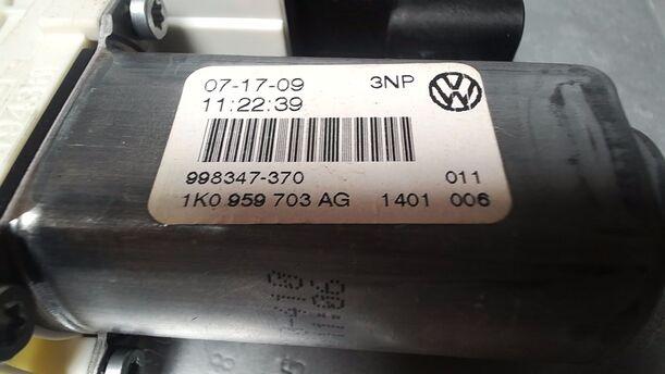Foto: FENSTERHEBER HINTEN LINKS ( VARIANT ) eines VW Golf Variant 1.4 TSI