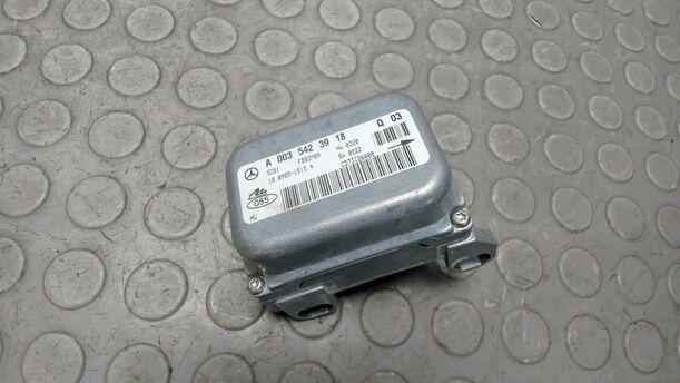 Foto: DREHRATENSENSOR / ESP SENSOR eines Mercedes-Benz C 180 T Kompressor