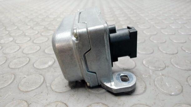Foto: DREHRATENSENSOR / ESP SENSOR eines Mercedes-Benz C 180 T Kompressor