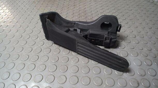Foto: GASPEDAL eines VW Golf Variant 1.4 TSI