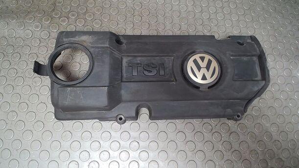 Foto: MOTORABDECKUNG / ABDECKUNG SAUGROHR eines VW Golf Variant 1.4 TSI