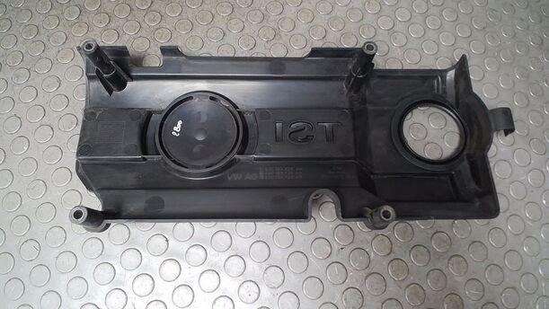 Foto: MOTORABDECKUNG / ABDECKUNG SAUGROHR eines VW Golf Variant 1.4 TSI