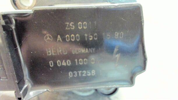 Foto: ZÜNDSPULE eines Mercedes-Benz C 180 T Kompressor