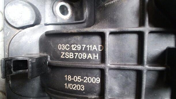Foto: ANSAUGKRÜMMER/ SAUGROHR OBERTEIL eines VW Golf Variant 1.4 TSI GL