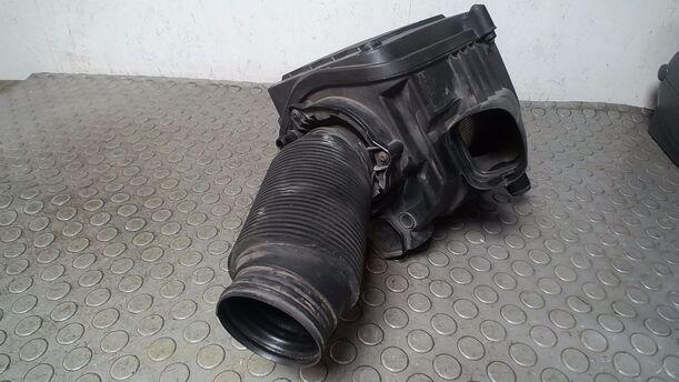 Foto: LUFTFILTERKASTEN eines VW Golf Variant 1.4 TSI GL
