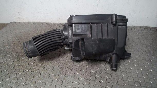 Foto: LUFTFILTERKASTEN eines VW Golf Variant 1.4 TSI GL