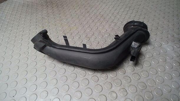 Foto: DRUCKROHR/ ROHR TURBOLADER EINLASS eines VW Golf Variant 1.4 TSI GL