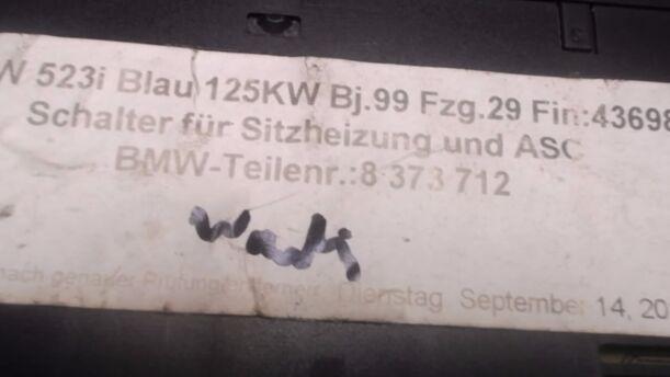 Foto: SCHALTEREINHEIT MITTELKONSOLE eines BMW 520d touring